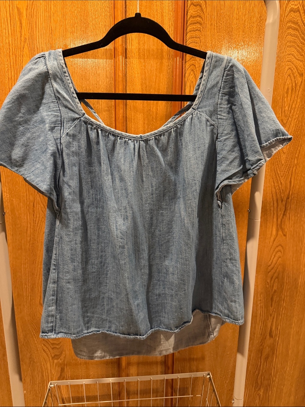 Old Navy Light Blue Denim Scoop-Neck Flutter Sleeve Top